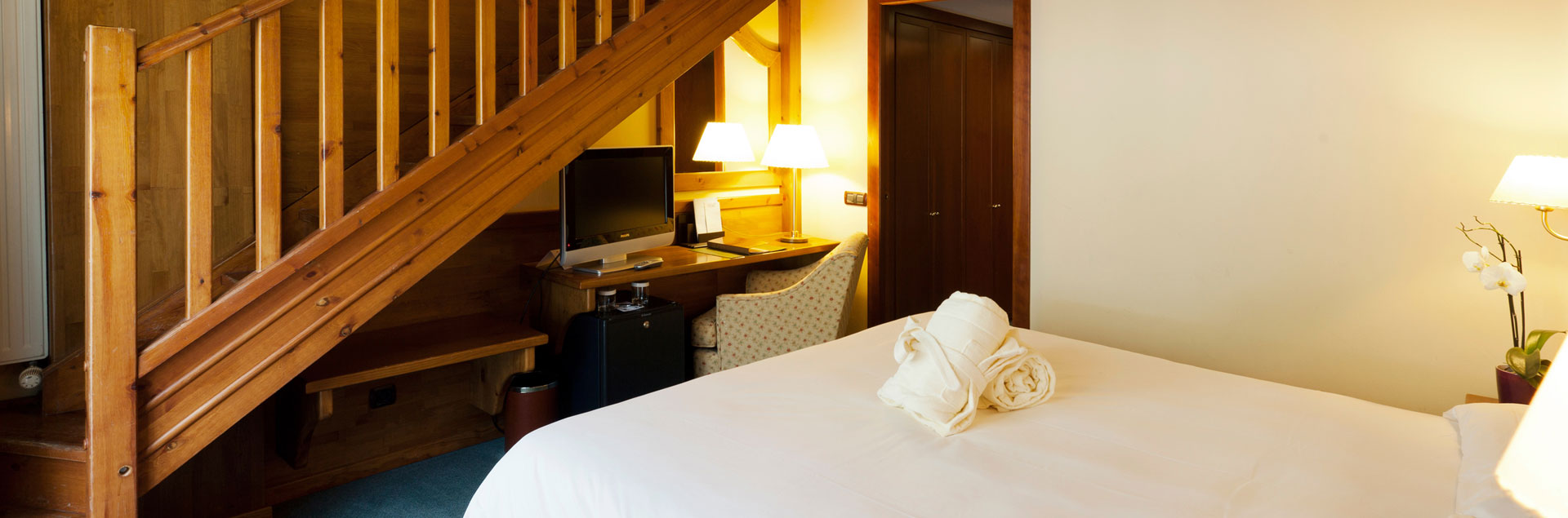 hotel en soldeu a pie de pistas con miniclub incluido