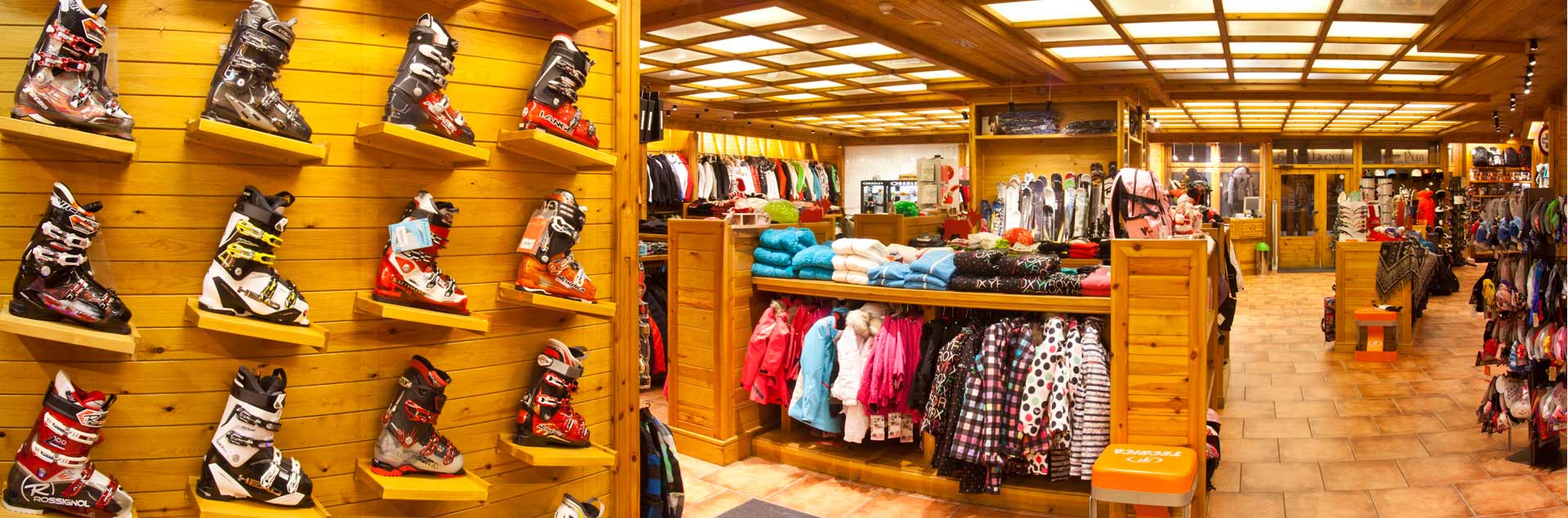 tienda plaza del telecabina soldeu
